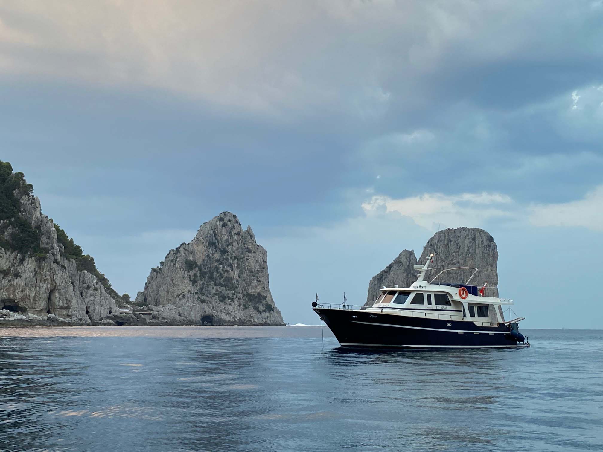 Motorboot-Törn ab Murter mit Adventure Yachting entlang der kroatischen Küste